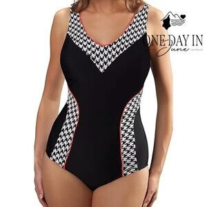 Merry Style One Piece Swimsuit Size 2XL